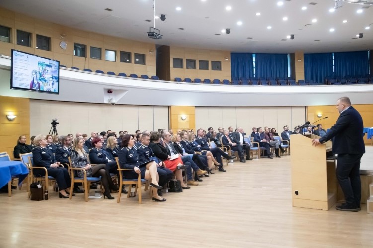 Az Országos Rendőr-főkapitánysággal közösen edukációs kampányt indítottunk