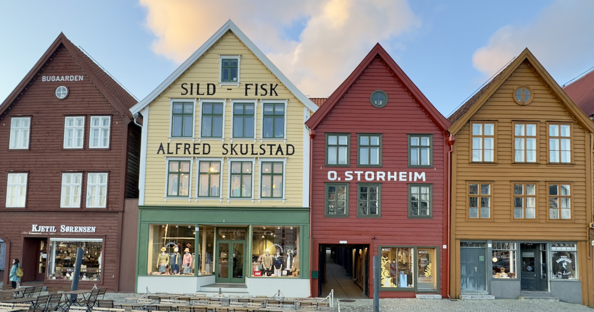 Bryggen negyed színes faházai