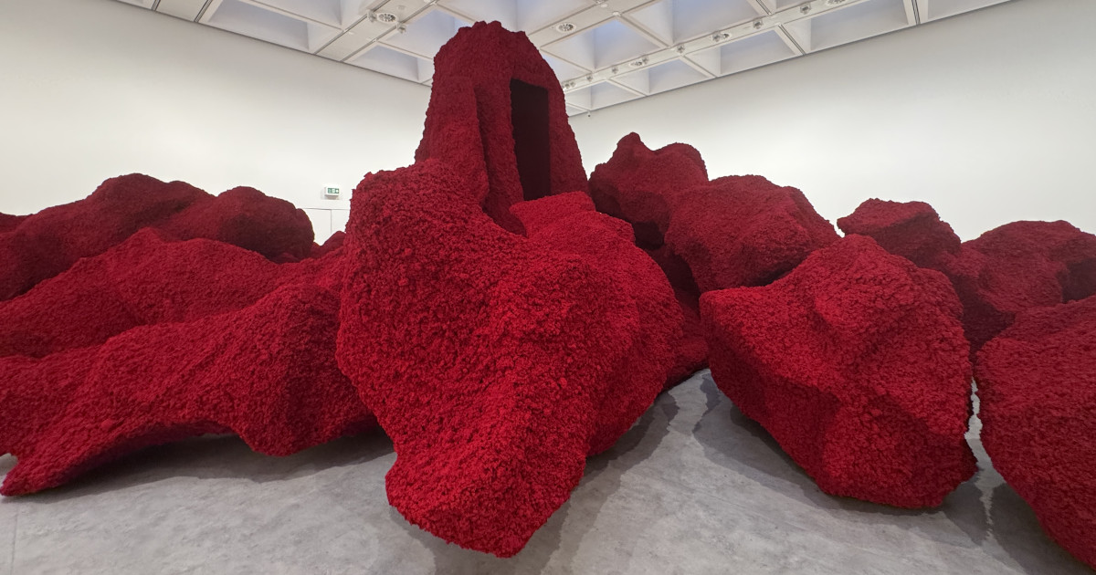 Anish Kapoor kiállítása a Hayward Galleryben Anish Kapoor kiállítása a Hayward Galleryben